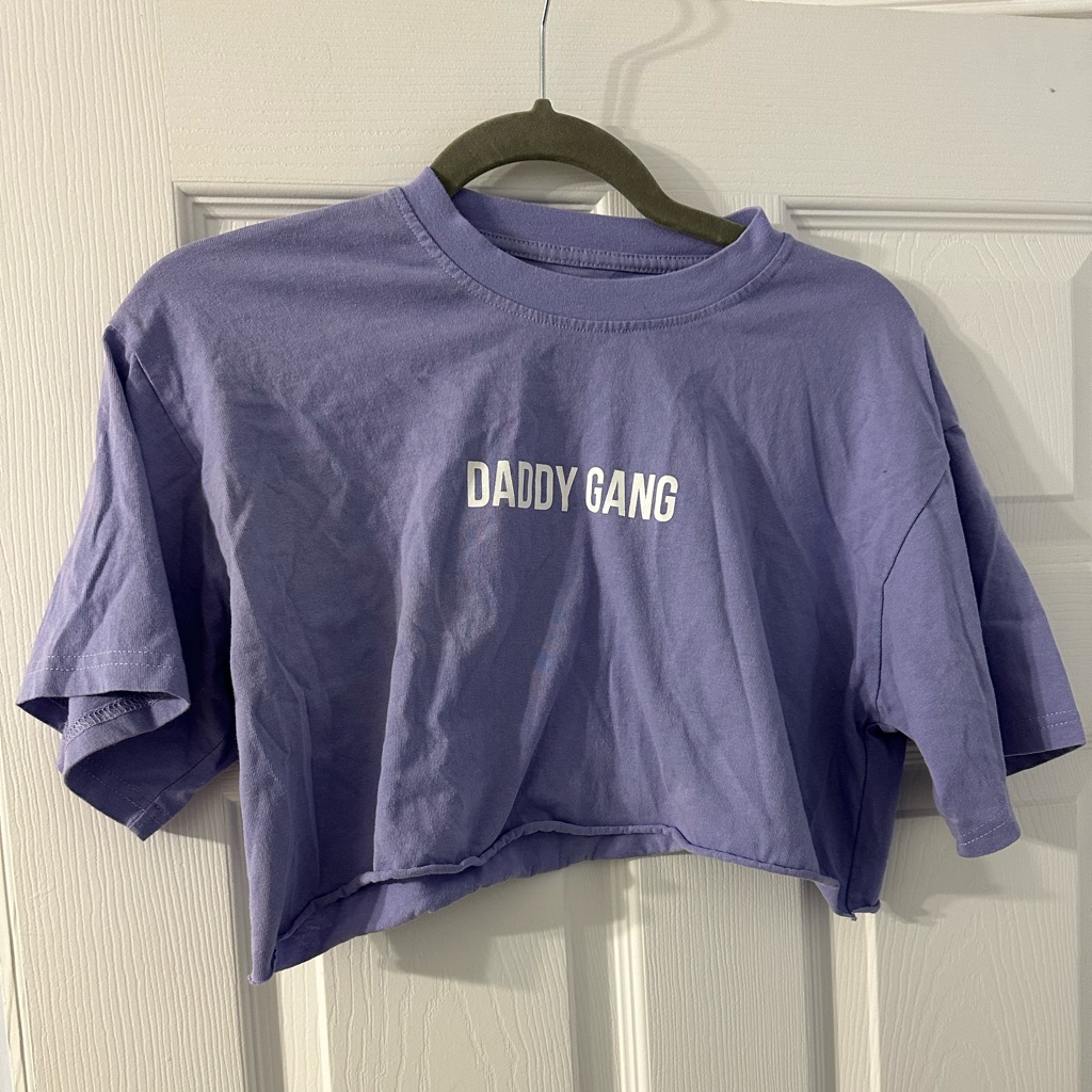 Daddy Gang Cropped Tee Call Her Daddy Daddy Gang Cropped Tee Call Her Daddy